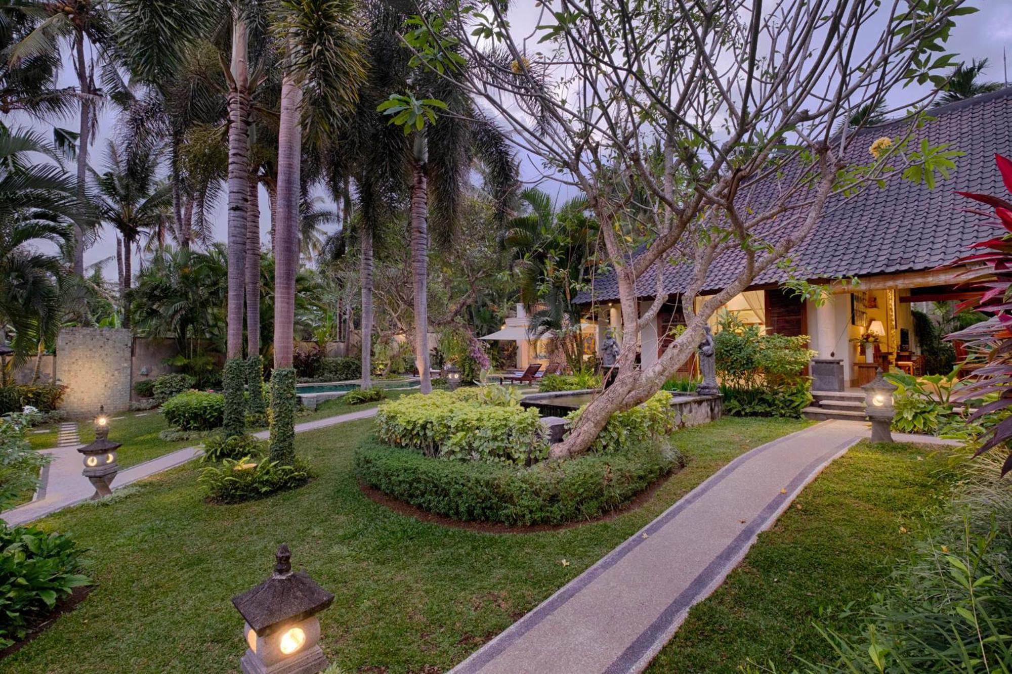 יוגיאקרטה Kutus Kutus Saba Beach Villa מראה חיצוני תמונה