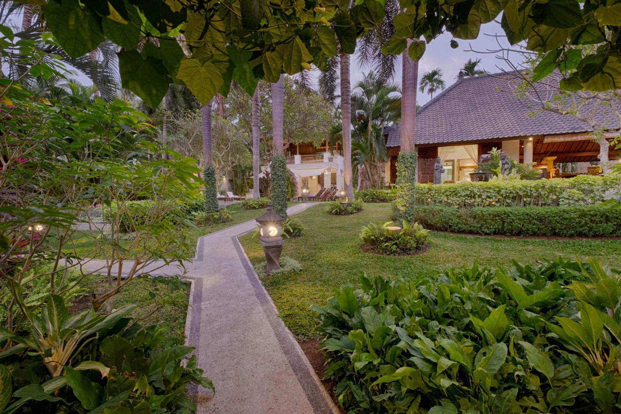 יוגיאקרטה Kutus Kutus Saba Beach Villa מראה חיצוני תמונה