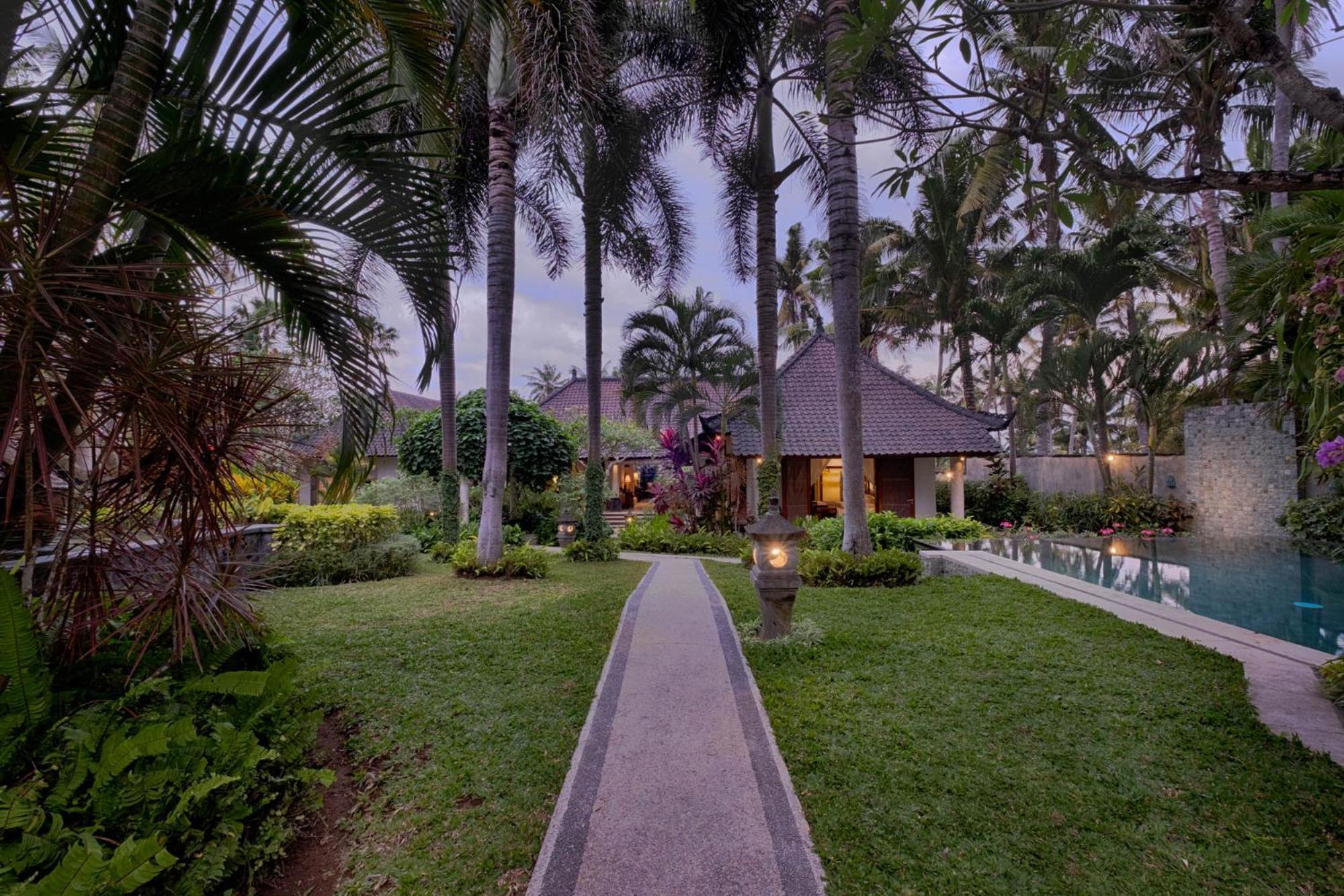 יוגיאקרטה Kutus Kutus Saba Beach Villa מראה חיצוני תמונה